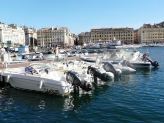  Rent a boat in Marseille
